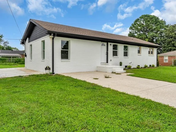 330 Lagoon Dr, McMinnville, TN 37110