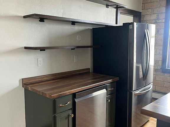 3rd image of 415 E Saint Germain St #1