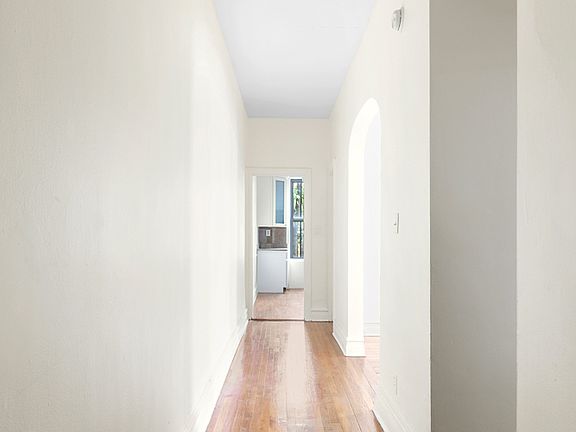 5th image of 408 8th Ave APT 1D