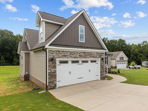 3rd image of 75 Woodbark Cv Lot 10