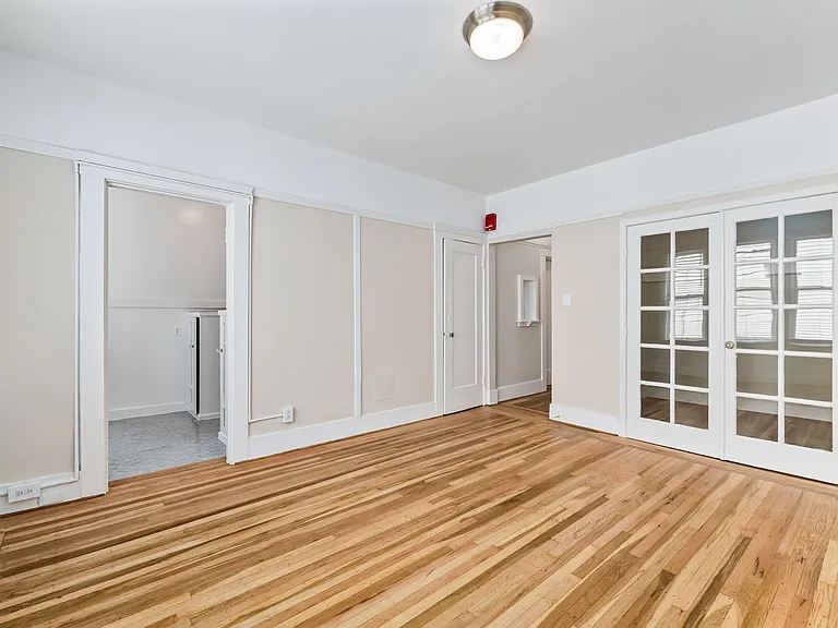 735 O'Farrell — Photo 3