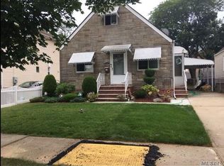 8138 250th St, Bellerose, NY 11426