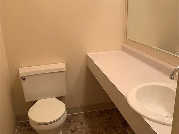 4th image of 4967 Harwich Ct