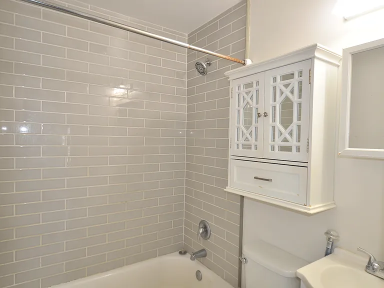 22 Tulip Ct — Photo 9