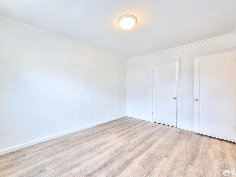 6029 Macarthur Blvd — Photo 16