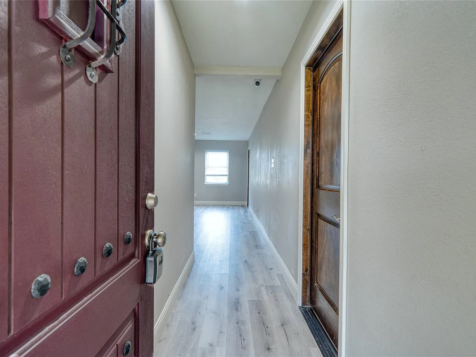 4 bed, 2.0 bath, 1670 sqft, $2,800 — Photo 3