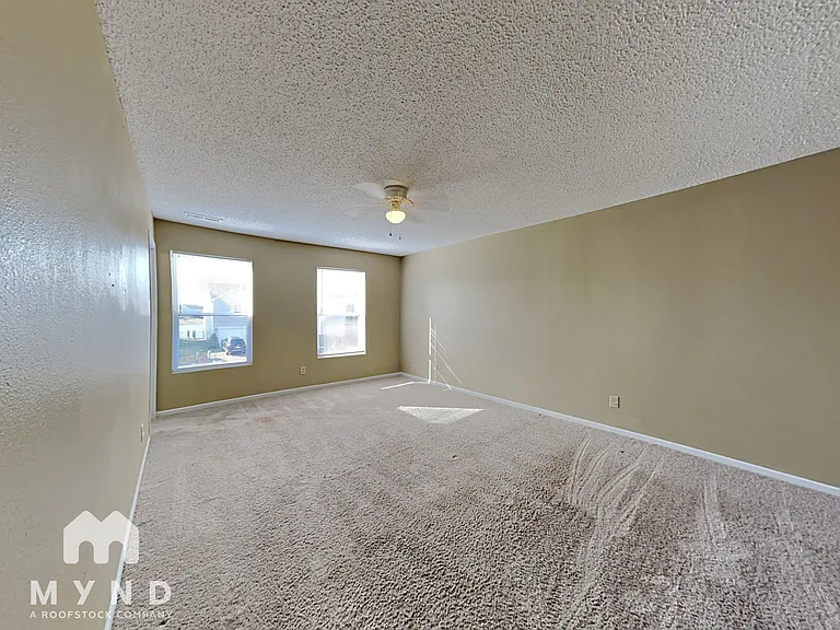 9526 W Lantern Ln — Photo 10