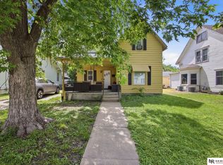 117 N 10th St, Beatrice, NE 68310