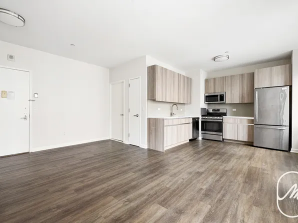 15 Park Row image 6 of 22