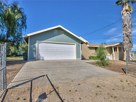 3rd image of 19124 Glenwood Ave