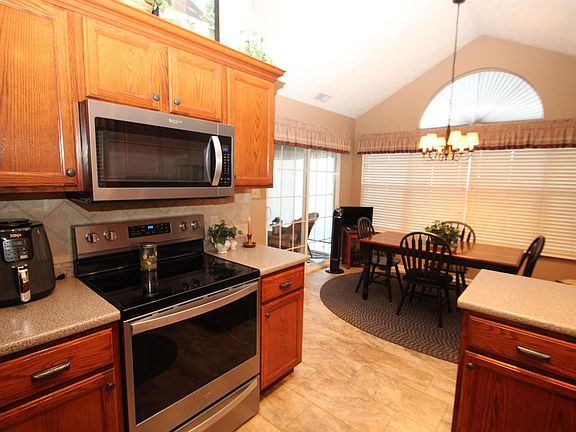 3rd image of 5101 N Preakness Ct