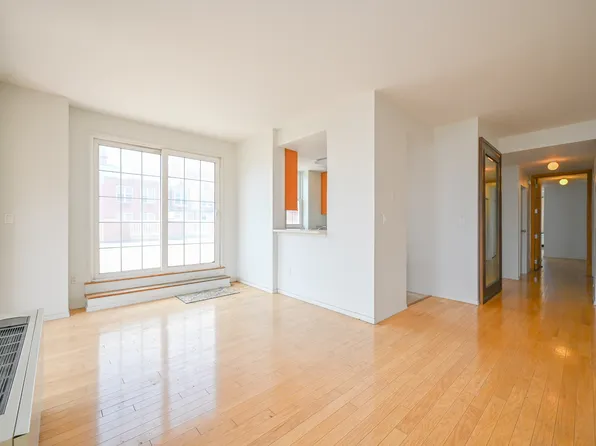 65 Oceana Drive East image 9 of 44