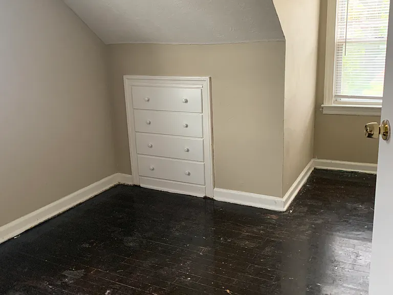 546 Butler Ave — Photo 46