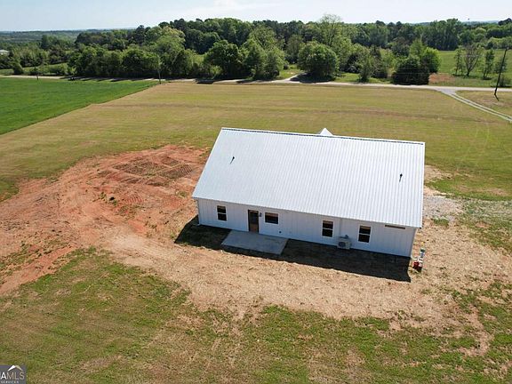 4th image of 825 New Town Church Rd