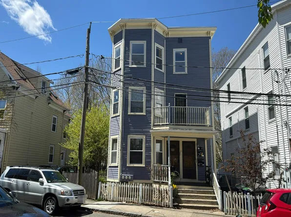 12 Leland St, Somerville, MA 02143