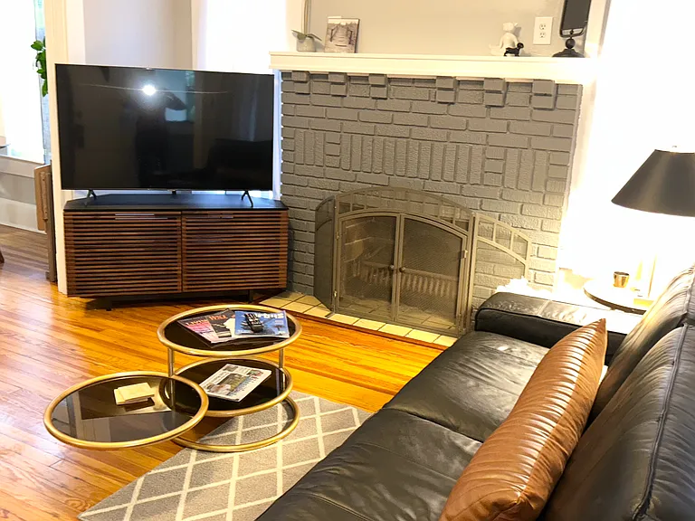 1039 Riviera St — Photo 10