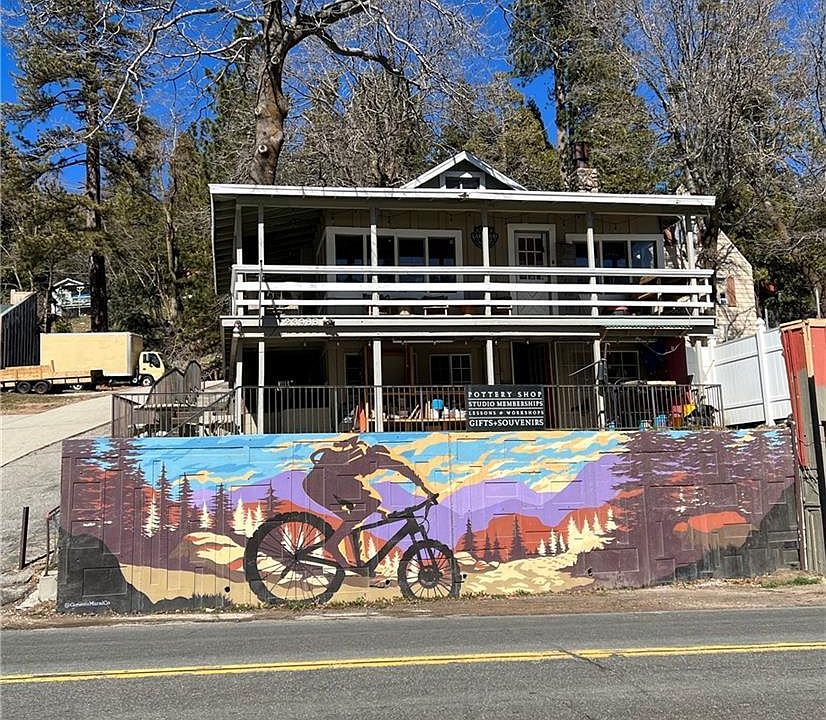 1st image of 23988 Lake Dr