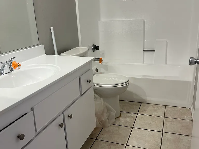 Second bathroom.