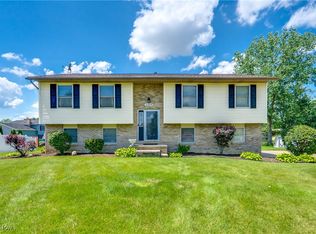 2395 Libra Cir SW, Canton, OH 44706