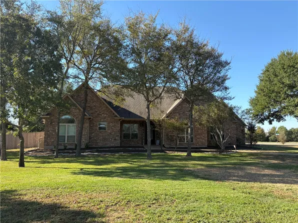 4900 Williams Ridge Ct, College Station, TX 77845