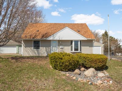 2312 W 84th St, Bloomington, MN, 55431