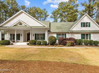 10 Kinbuck Ct, Pinehurst, NC 28374