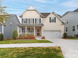 716 Lakeview Dr, Gastonia, NC 28101