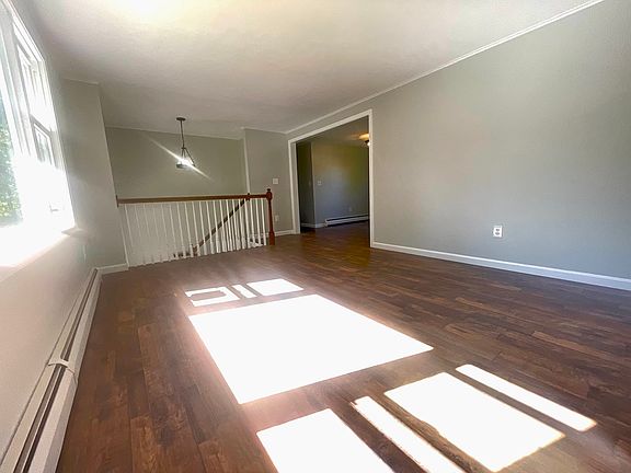 5th image of 166 Ingraham St