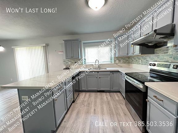 3rd image of 2926 S Sefton Dr