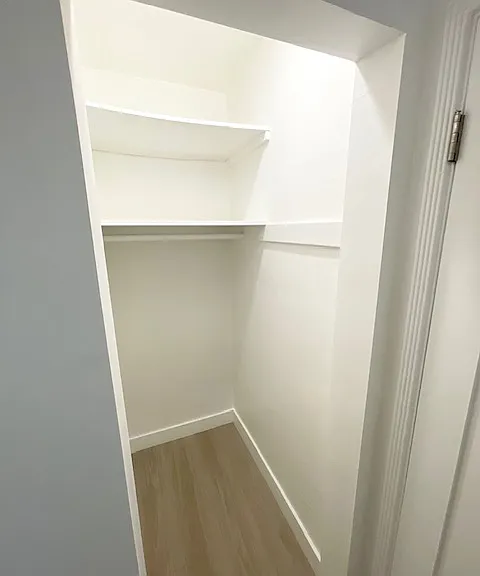 128 S Reeves Dr #6 — Photo 6