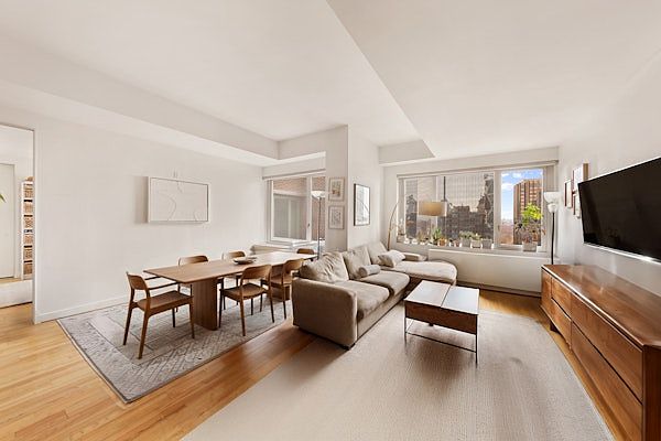 1st image of 322 W 57th St #Penthouse 57m