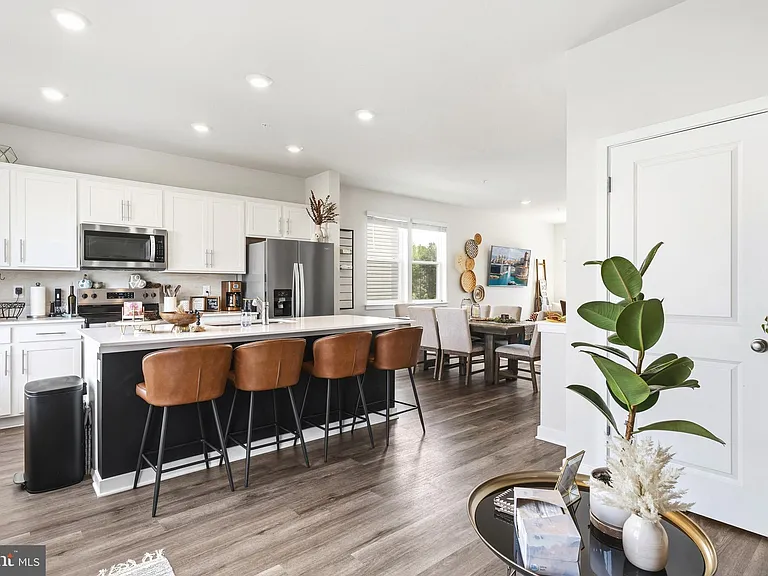 369 Soft Rush Ln — Photo 8