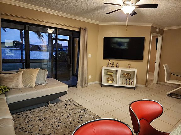5th image of 203 Liberty Ct