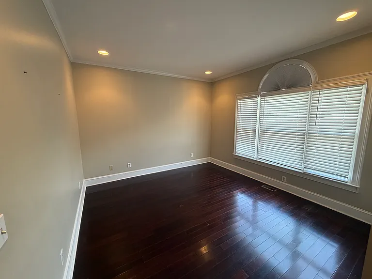 832 Shelter Cove Ct — Photo 19