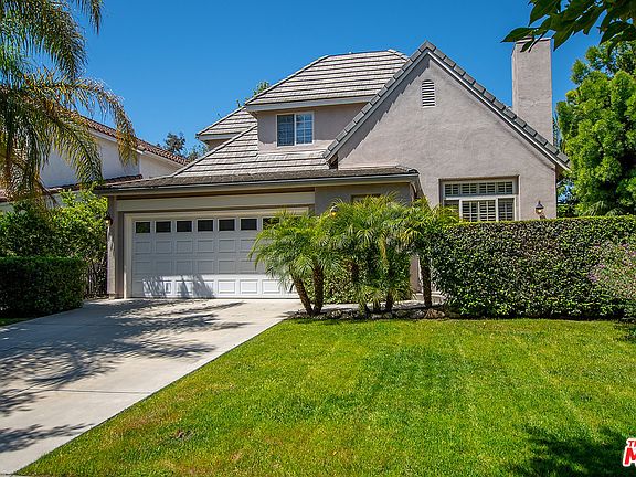 3rd image of 649 S Citrus Ave