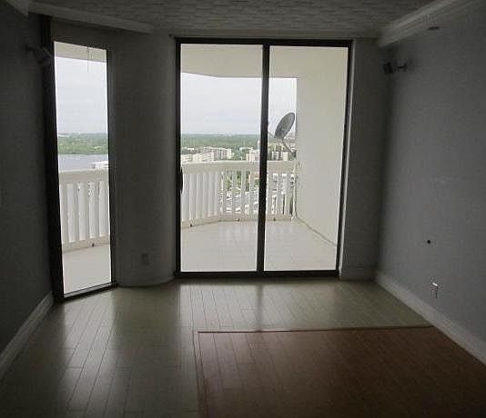 1st image of 1000 Island Blvd #1611
