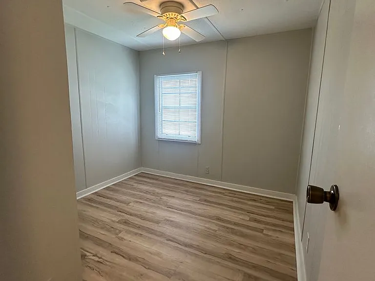 2430 Catherine Lake Rd #3 — Photo 12