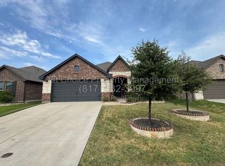 1229 Royal Meadows Trl, Fort Worth, TX 76140