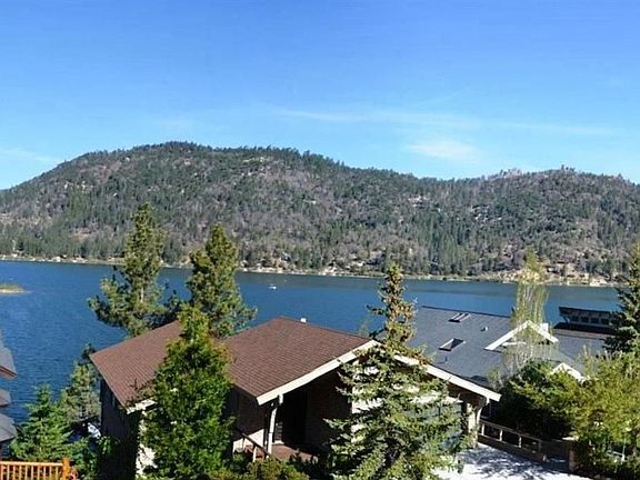 3rd image of 636 Cove Dr