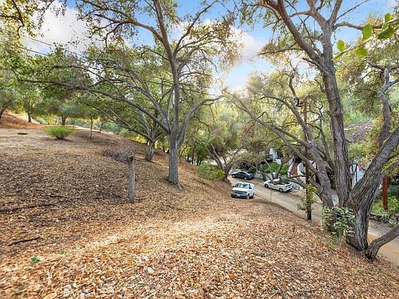 2nd image of 0 Elzevir Rd #5548