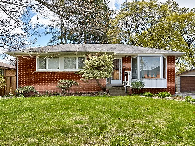 578 Lees Ln — Photo 1