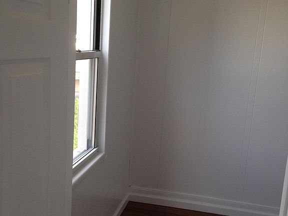 2nd image of 397 Manhattan Ave #3