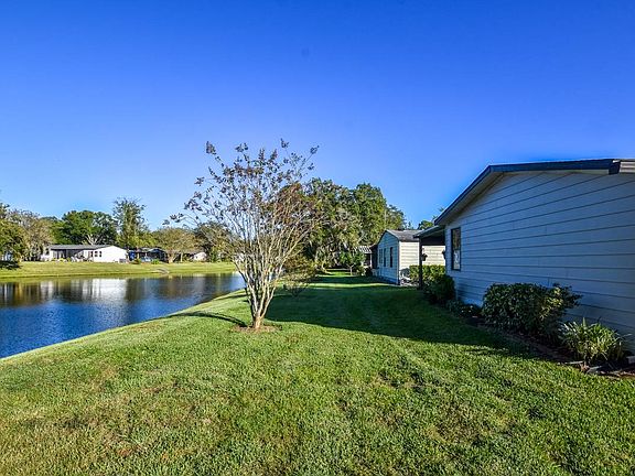 3rd image of 5 Sunset Falls Dr