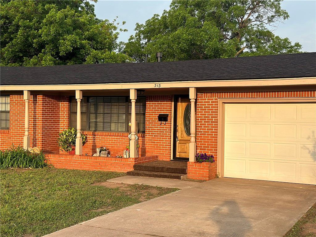313 N Alpha Ave, Mangum, OK 73554 MLS 1061550 Zillow