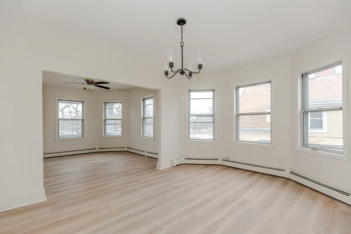 Building Photo - 116 Miller Ave #3