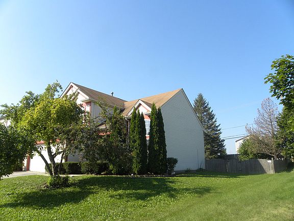 3rd image of 556 N Emerson Ln
