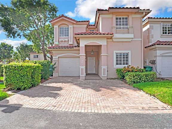 4th image of 10902 NW 69th Ter #10902
