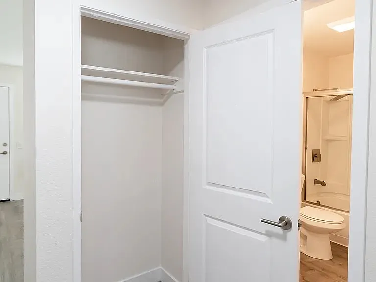 9719 Riverview Ave #4 — Photo 22