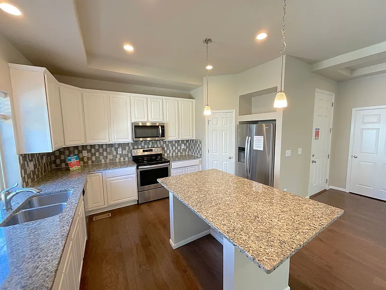 6706 Golden Briar Ln — Photo 11
