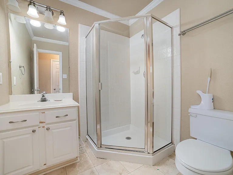 1800 Montura Ln — Photo 20